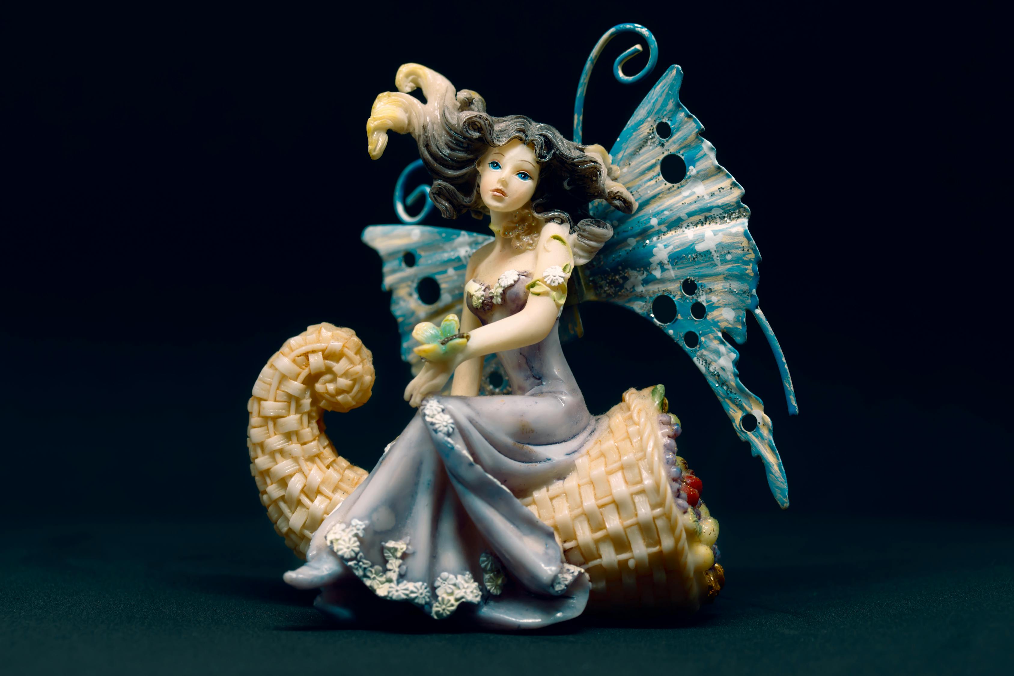 動漫美女角色圖片，藝術(shù)形象與視覺盛宴