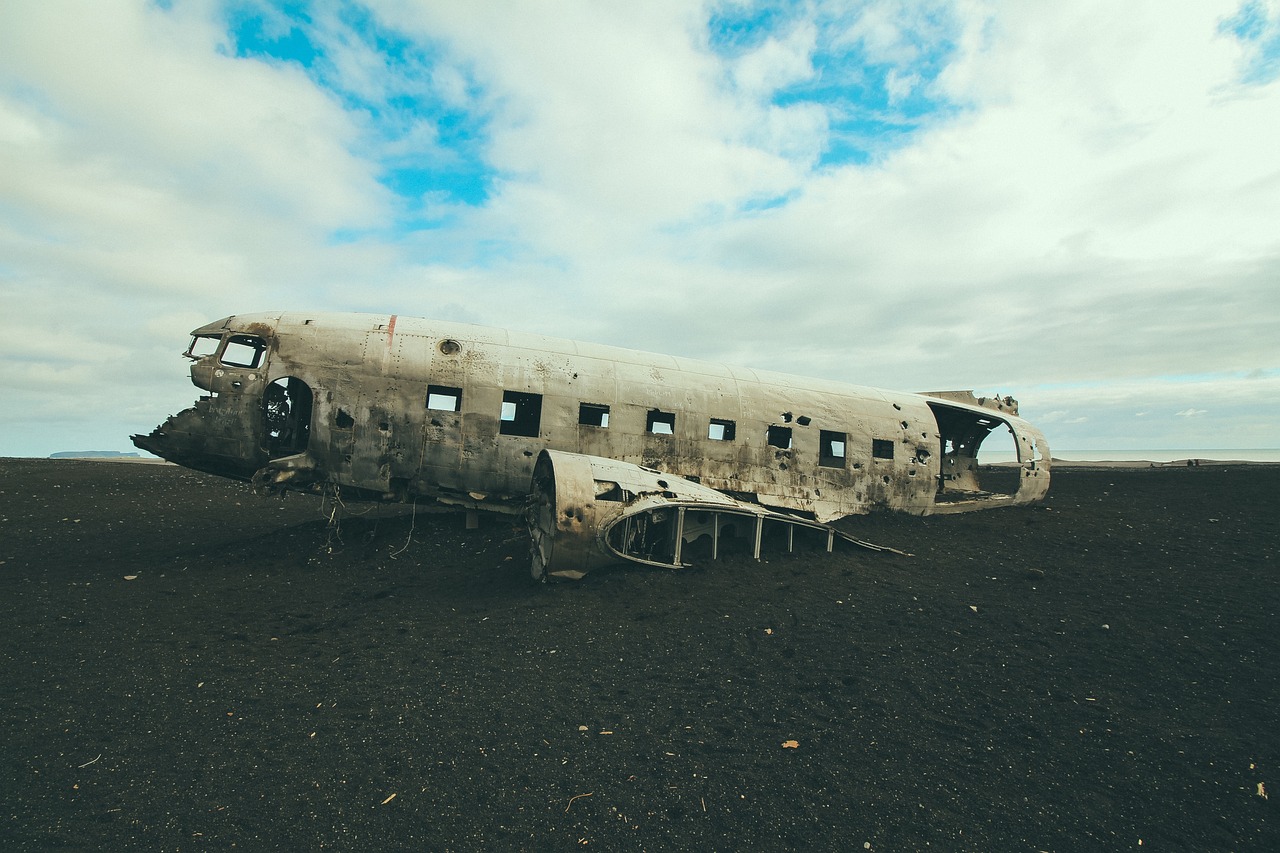東方航空MU5735墜機原因最新進(jìn)展分析揭秘，最新進(jìn)展探討與解析