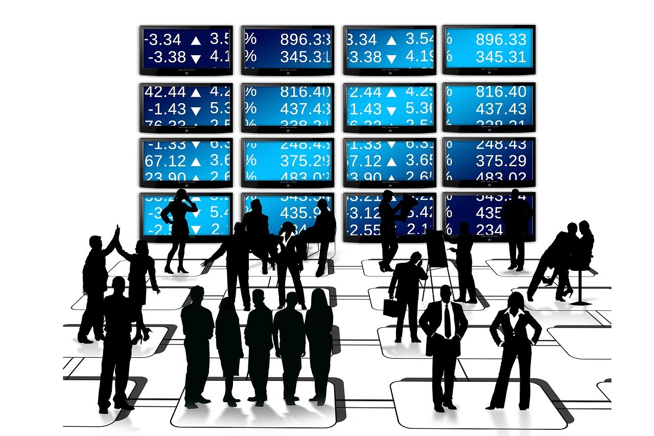股票投資，收益與風險的考量及資金入市時機探討
