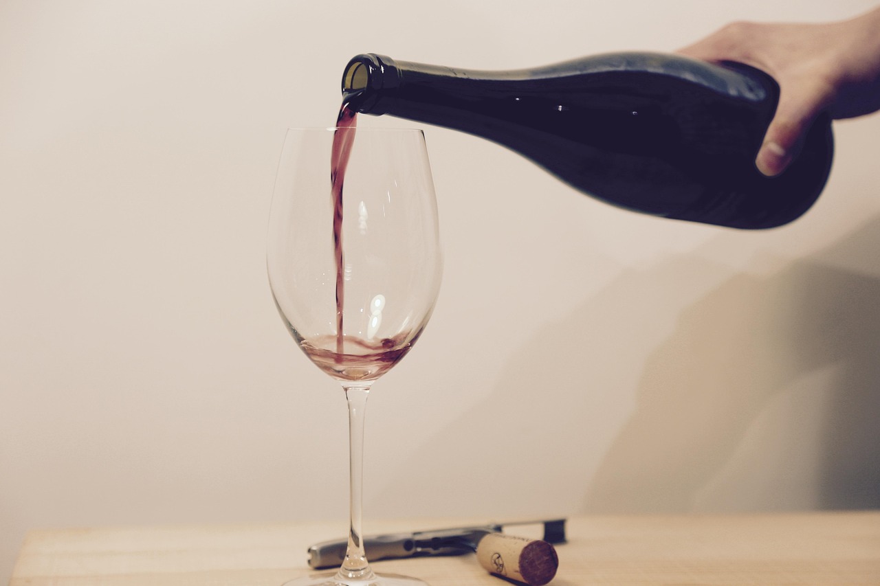 最新酒品探索，酒類世界的獨(dú)特魅力一覽